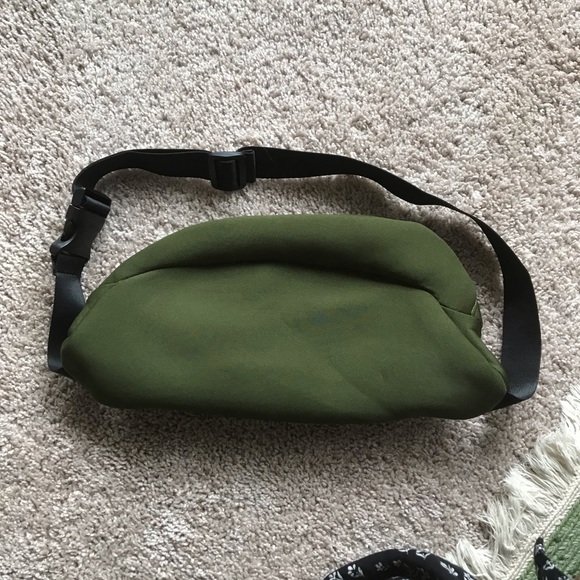 FILA Bag - Picture 3 of 4